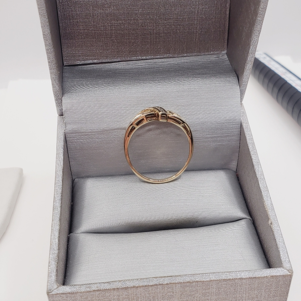 10k Solid Yellow & White Gold Genuine Diamond Ring Baguette & Round Cut Ring - Picture 2 of 12